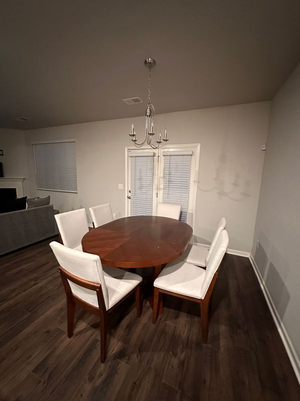 Foto del edificio - 3283 Hawthorn Farm Blvd