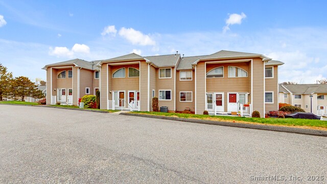 Foto del edificio - 80 Country Ln