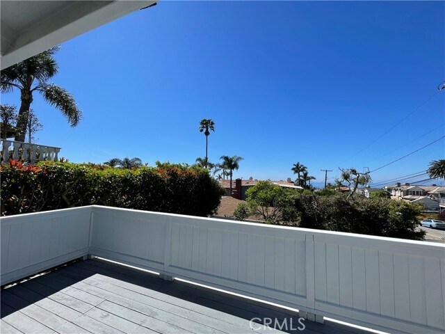 Building Photo - 952 2nd St.