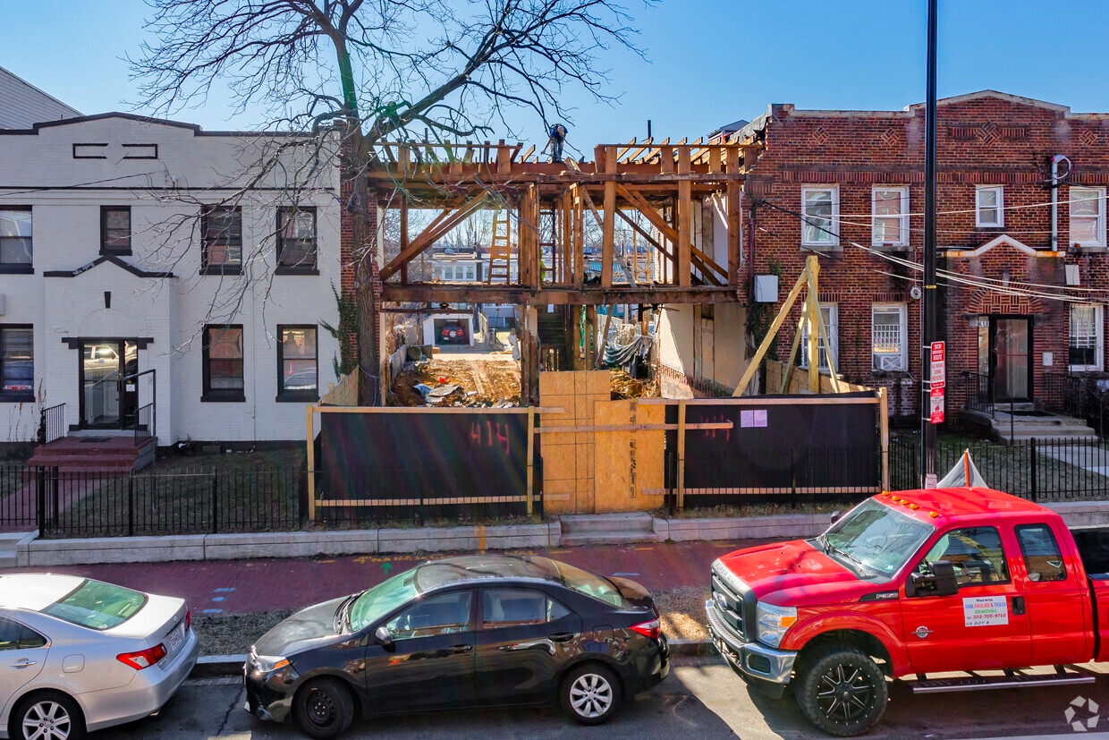 2.10.22 - Cunningham Apartments
