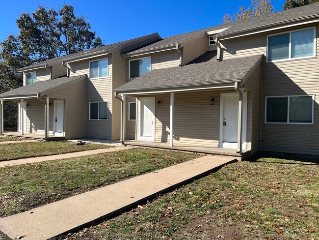 Building Photo - 2036 Reinmiller Rd