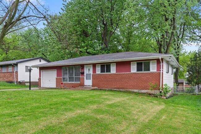 Photo - 834 Font Ln House