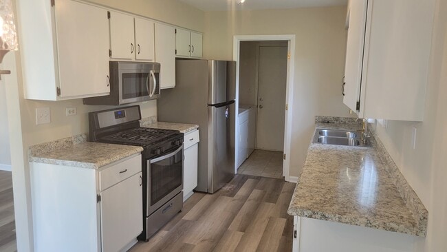 Building Photo - 7603 Bristol Ct