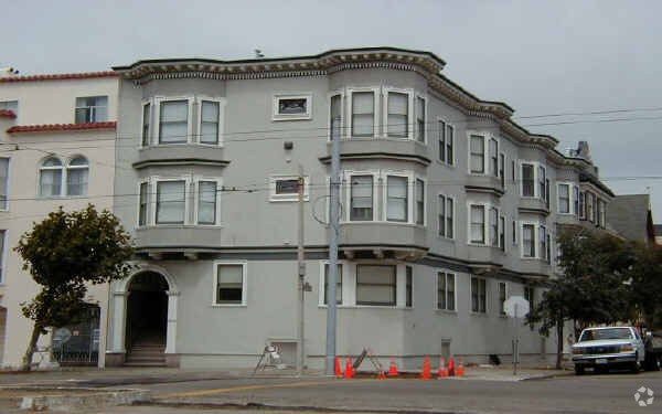 Building Photo - 181-185 7th Ave