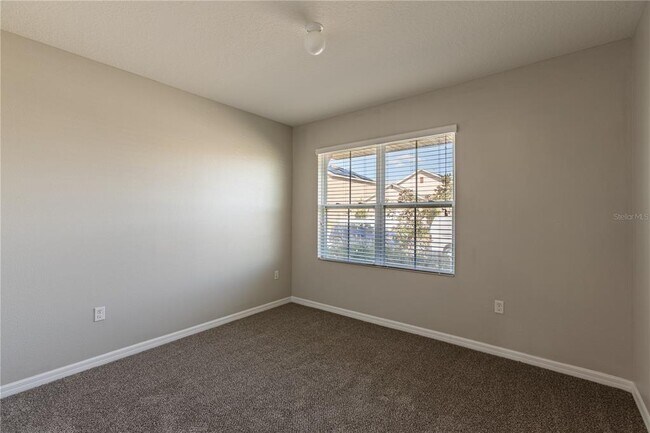 Building Photo - 351 Nova Dr