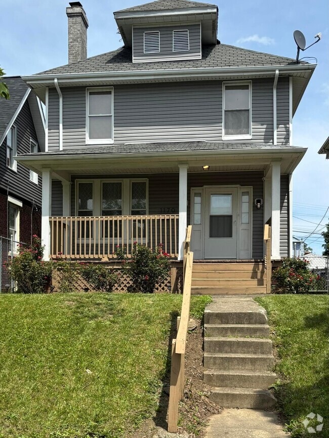 Building Photo - 1170 Walters St