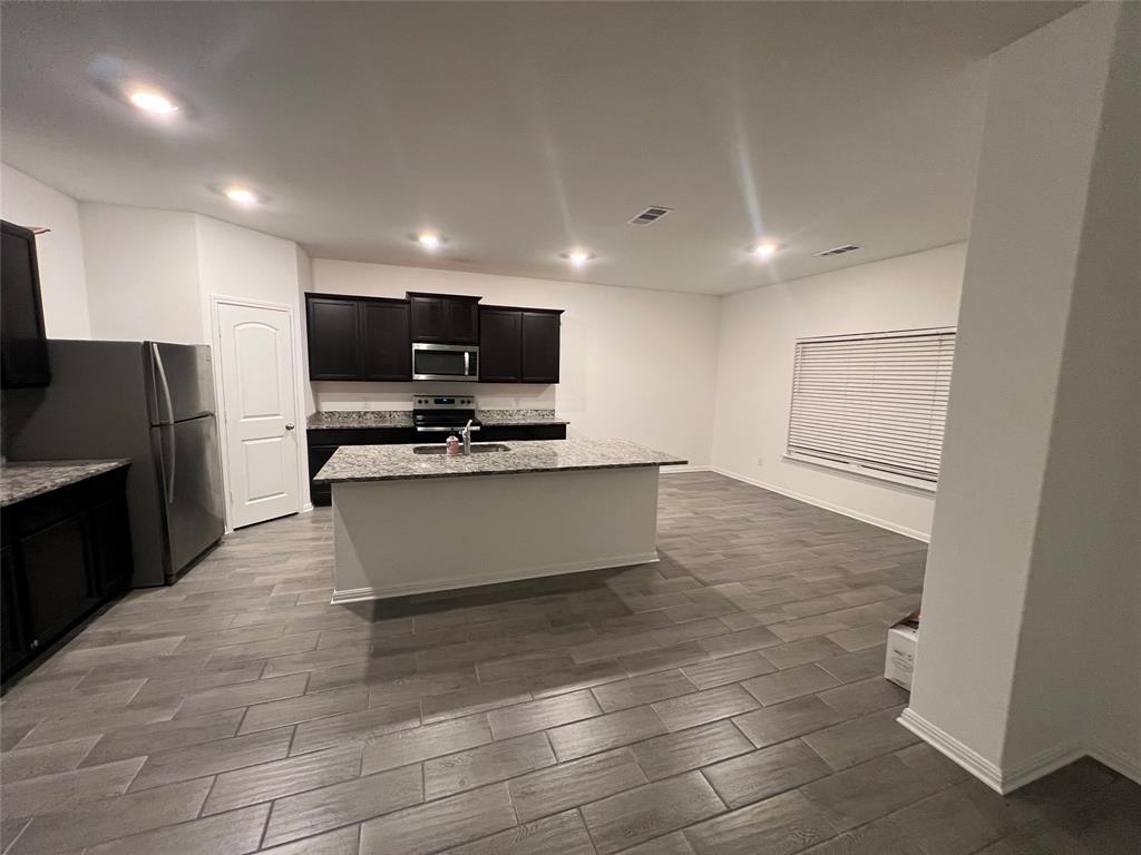 Foto del edificio - 18413 Quiet Range Dr