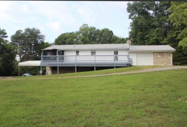 Photo - 1951 Clinton Hwy House