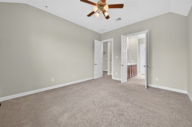 Foto del edificio - 1924 Auburn Willow Ln