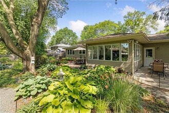 Building Photo - 7181 Braemar Ln