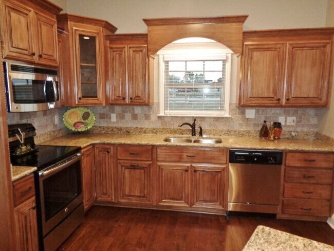 Building Photo - 4Bedroom/2Bath in Bemiss Landing Subdivision