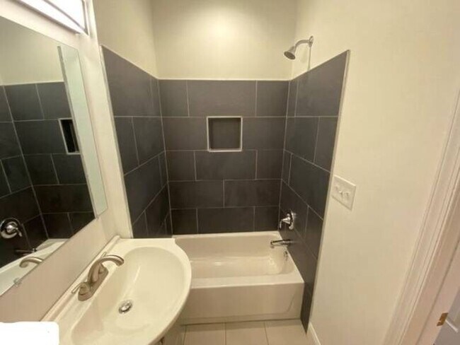 Foto del edificio - 2207 Lamley St