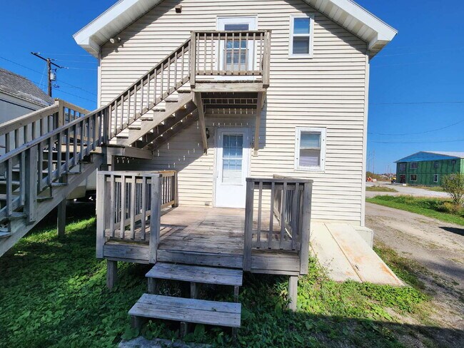 Foto del edificio - 2 Bedroom Lower with Garage