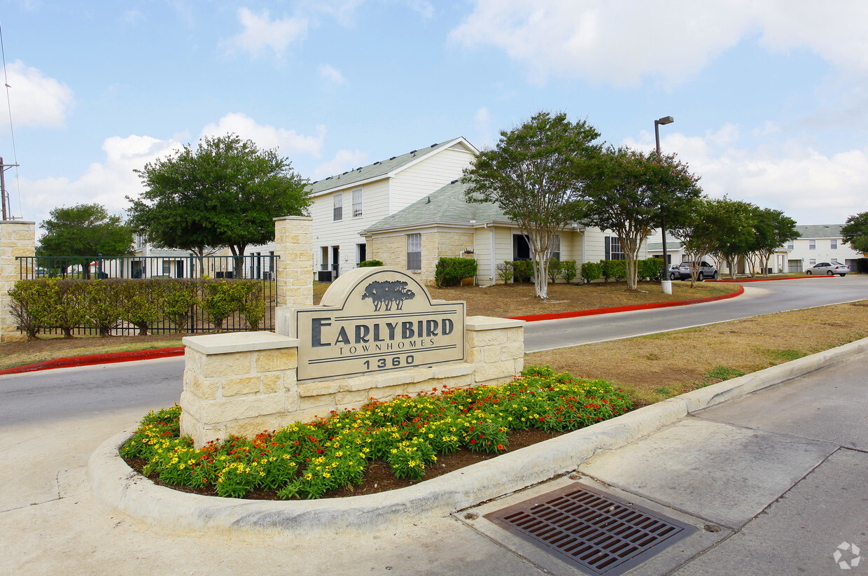 Primary Photo - Stone Ranch Townhomes