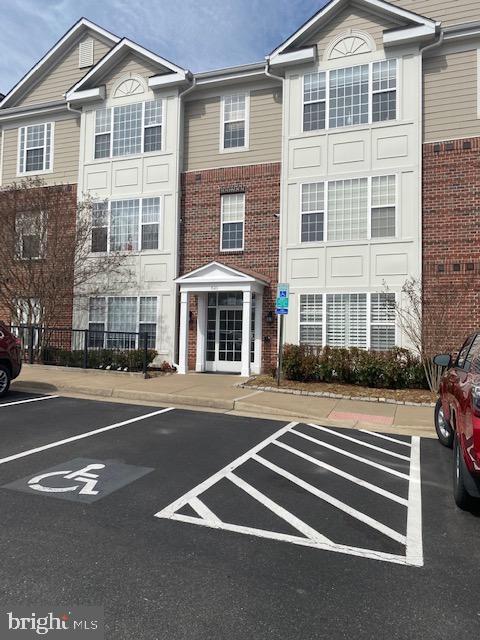Primary Photo - 621 Cobblestone Blvd