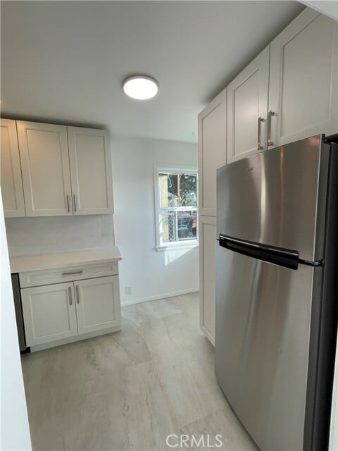 Building Photo - 357 E Plenty St