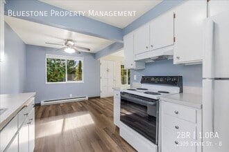 Building Photo - 2309 State St