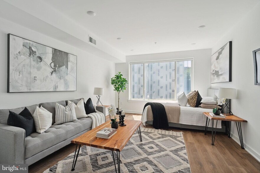 Foto principal - 5904 Germantown Ave