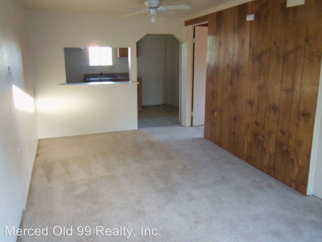 Foto del edificio - 2 br, 1 bath Apartment - 120 S St # B