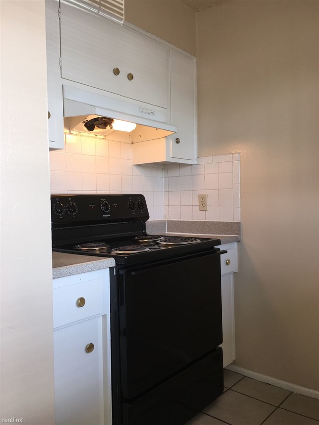 Foto del edificio - 1420 N Craycroft Rd