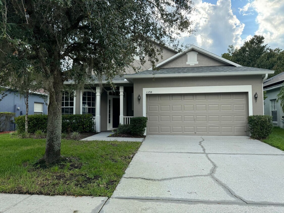 Primary Photo - Avalon Lakes: 3 Bedroom, 2 Bathroom, 2 Car...