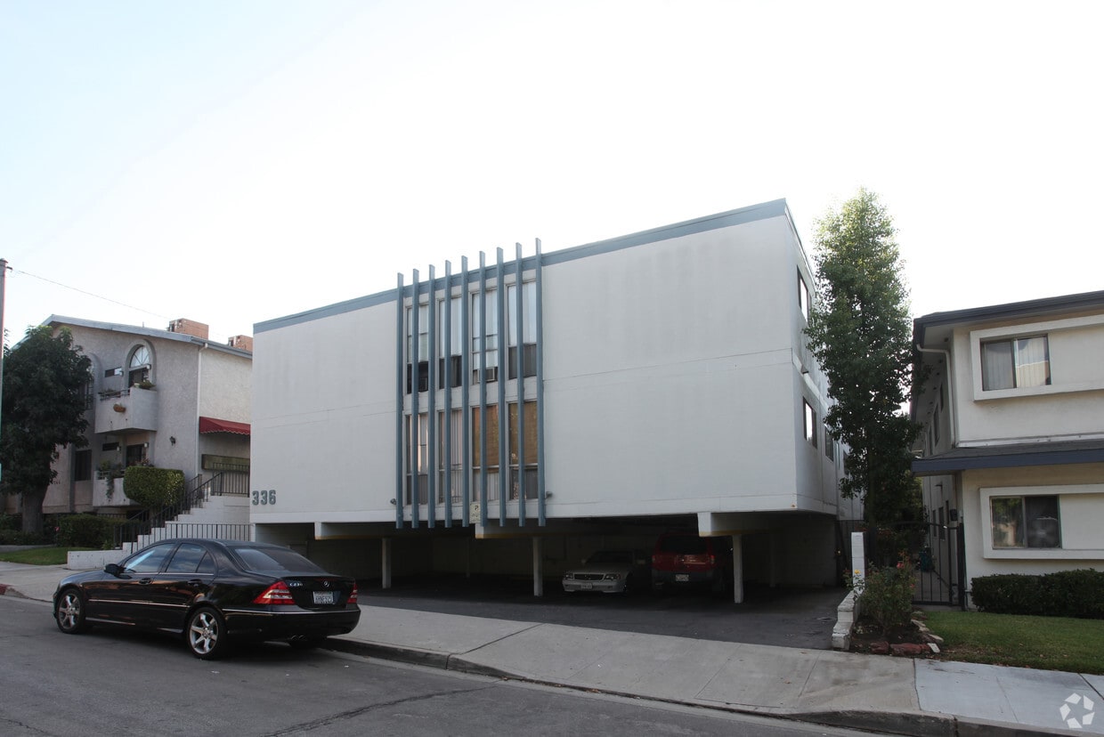 Building Photo - 336 E Santa Anita Ave