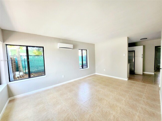 Foto del edificio - 1920 SW 4th Ave