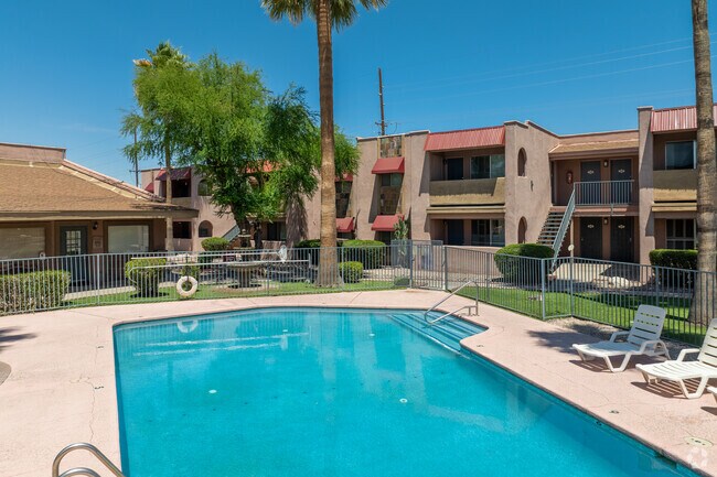 Piscina - St. Phillips Corner Apartments