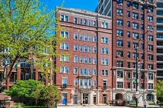 Building Photo - 432 W Belmont Ave