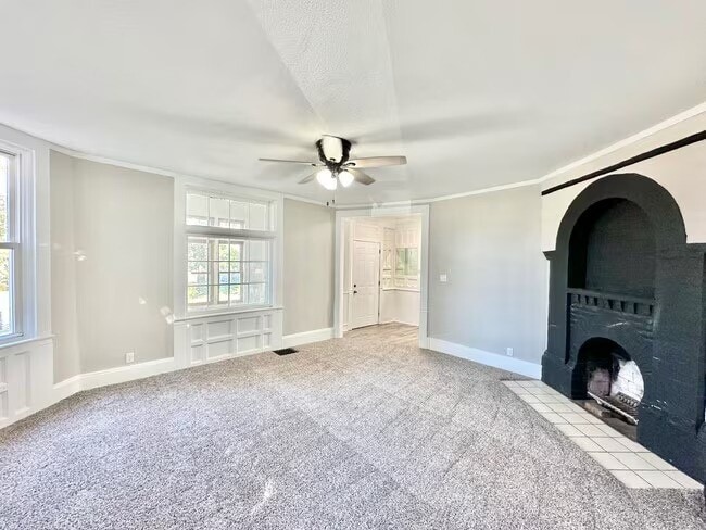 Building Photo - 1505 24th St