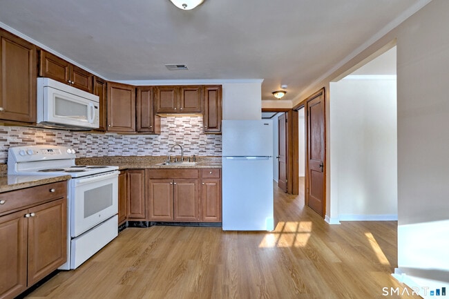 Building Photo - 127 Mulberry St