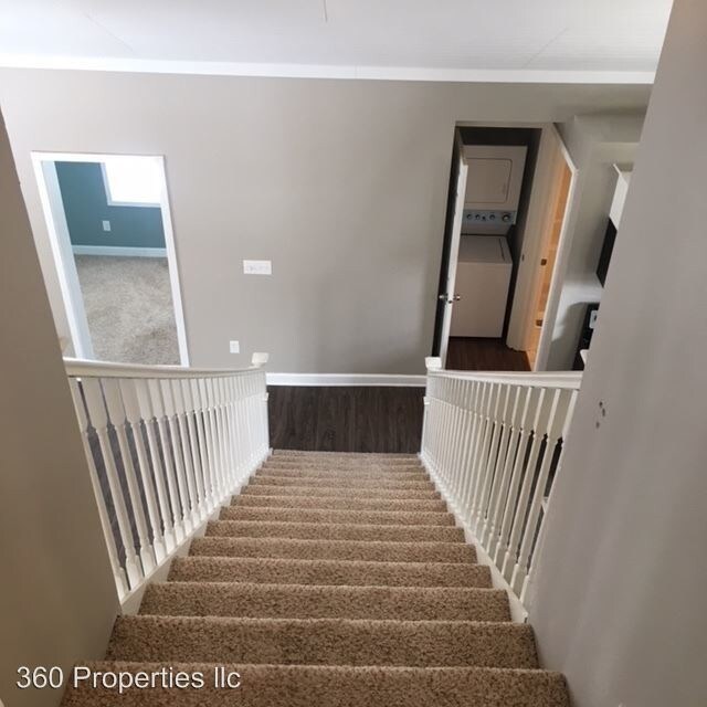 Building Photo - 2 br, 2 bath Apartment - 515 4th Street South
