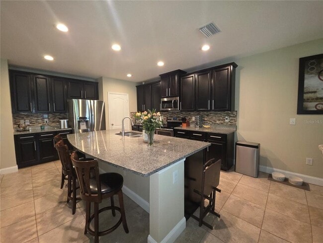 Building Photo - 16117 Starling Crossing Dr