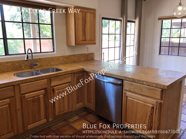 Building Photo - Beautiful 3 bdrm home located in Villages ...