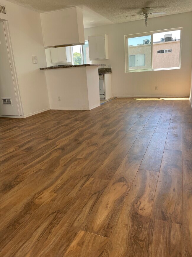 Foto del edificio - 14141 Erwin St