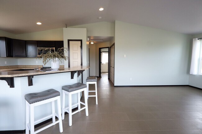 Foto del edificio - 1235 Channel Ave SW