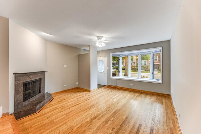 Foto del edificio - 325 N Marion St