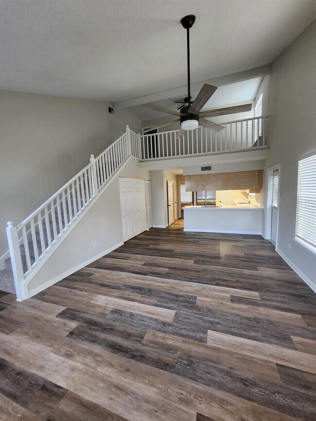 Building Photo - 3067 Royal Palm Way