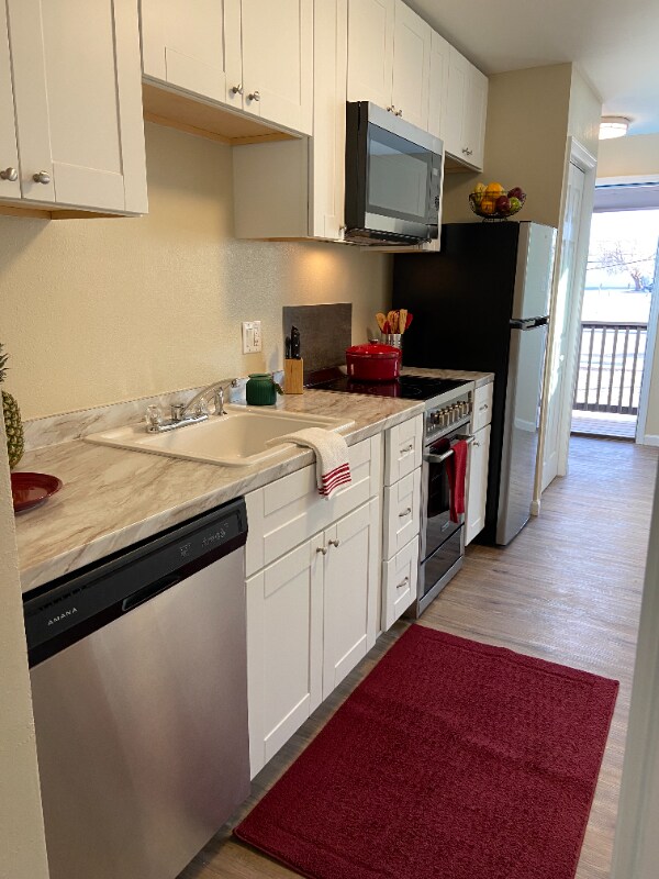 Building Photo - 808 Yucca Dr