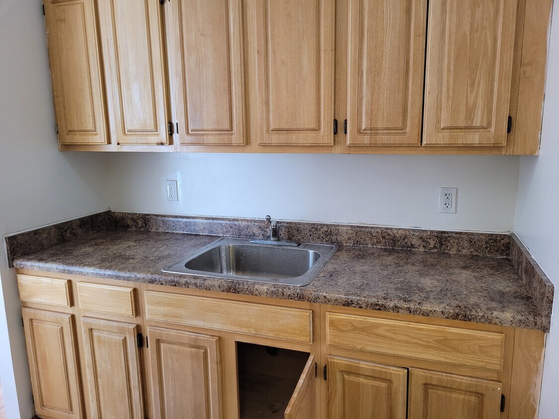 Foto principal - 677 Sheffield Ave