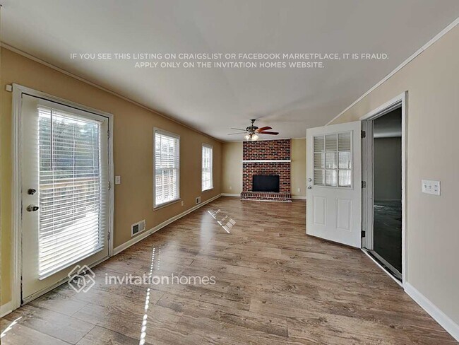 Foto del edificio - 2550 Raintree Way NE