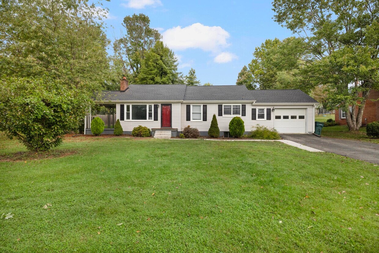 Foto principal - 314 Crossway Rd
