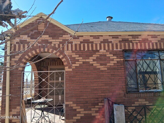 Foto del edificio - 1213 N Boone St