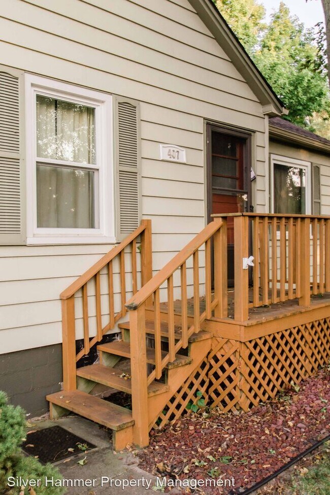 Foto del edificio - 2 br, 1 bath House - 407 S. Main Street