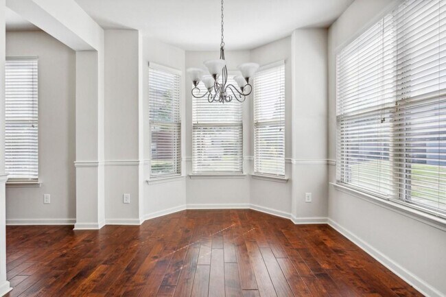 Building Photo - 3515 Brockenhurst Dr