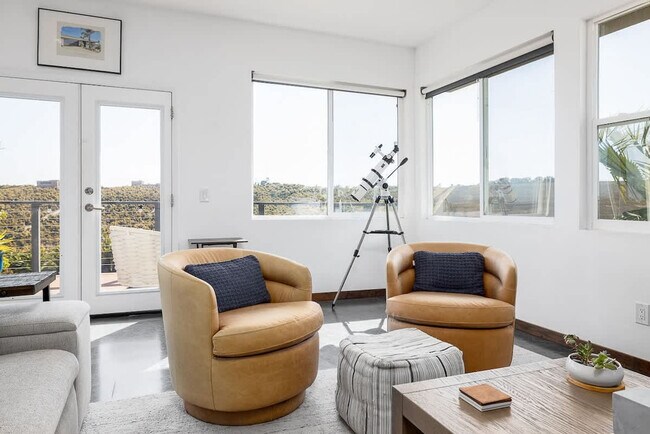 Foto del edificio - 3929 Paso Del Lagos