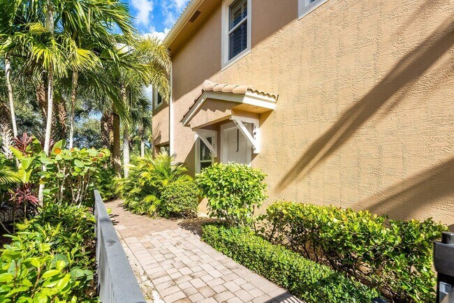 Building Photo - 4795 Cadiz Cir