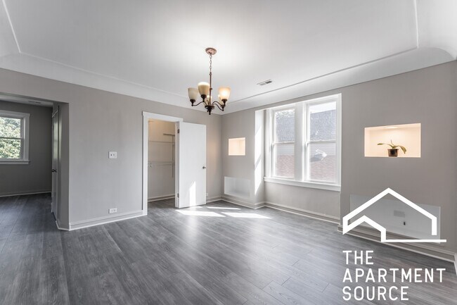 Foto del edificio - 2853 W Dickens Ave