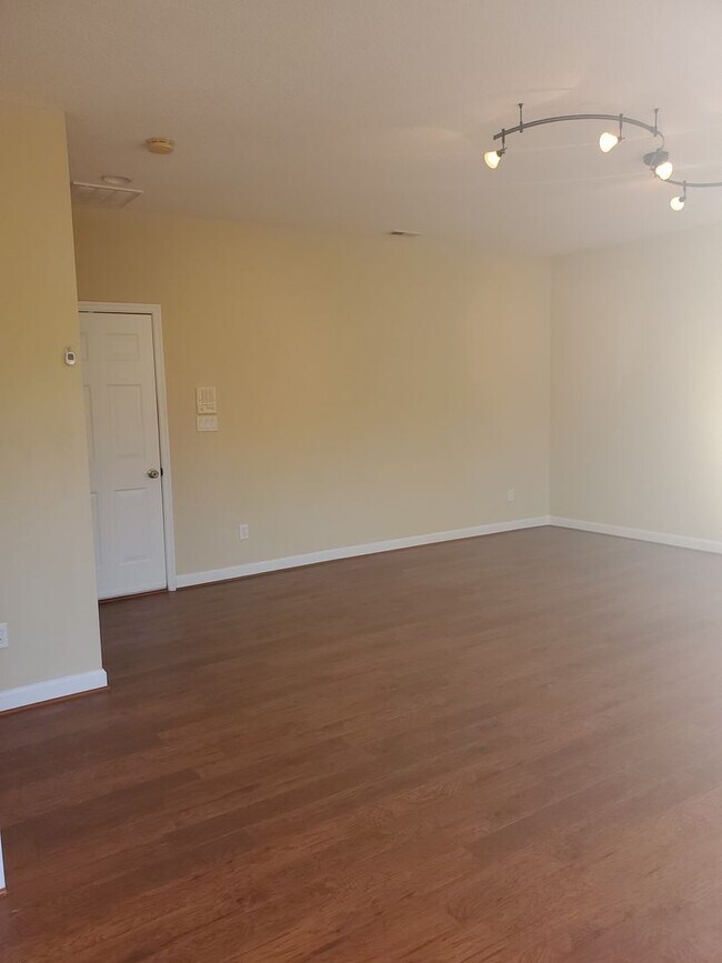 Building Photo - Cornerstone