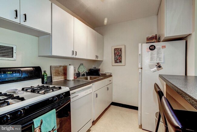 Foto del edificio - 1301 20th St NW